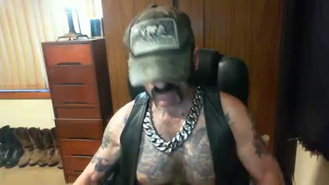 Snapshot of leathergreaser chatting on January 6, 2025, 7:13 pm leathergreaser online show from January 6, 2025, 7:13 pm