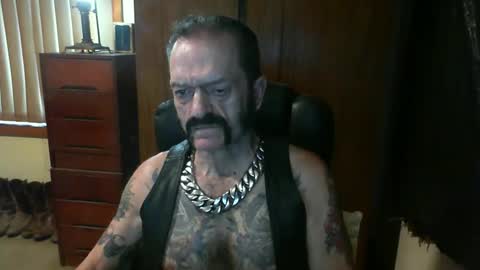 Snapshot of leathergreaser chatting on January 14, 2025, 8:26 pm leathergreaser online show from January 14, 2025, 8:26 pm