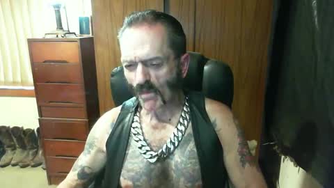 Snapshot of leathergreaser chatting on March 1, 2025, 8:13 am leathergreaser online show from March 1, 2025, 8:13 am