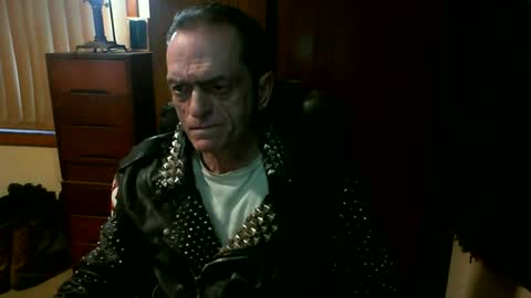 Snapshot of leathergreaser chatting on June 25, 2026, 9:30 pm leathergreaser online show from June 25, 2026, 9:30 pm