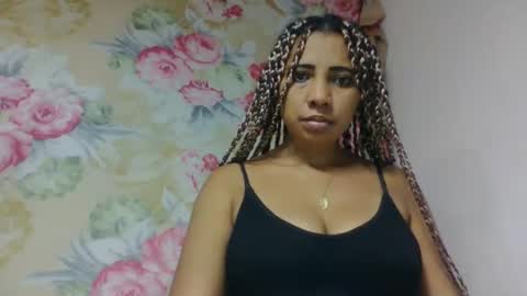 leatiana online show from March 3, 2026, 12:50 am