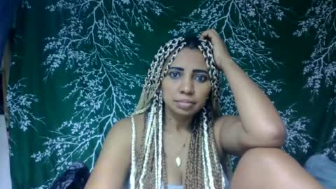 leatianaa online show from July 5, 2026, 5:14 am
