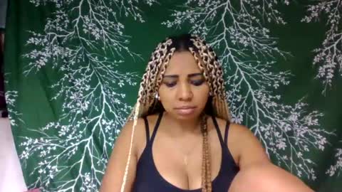 leatianaa online show from July 13, 2026, 3:09 am
