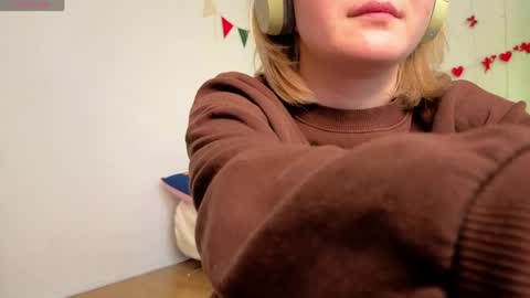 Ellie online show from April 23, 2026, 6:36 am