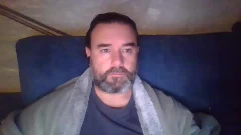 Snapshot of lecheare28 chatting on December 10, 2024, 7:11 pm lecheare28 online show from December 10, 2024, 7:11 pm