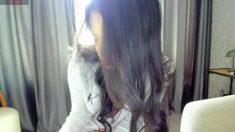 lee_chang online show from April 17, 2026, 11:02 am