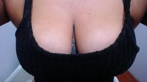 Snapshot of lee_marash chatting on May 25, 2026, 12:33 pm lee_marash online show from May 25, 2026, 12:33 pm