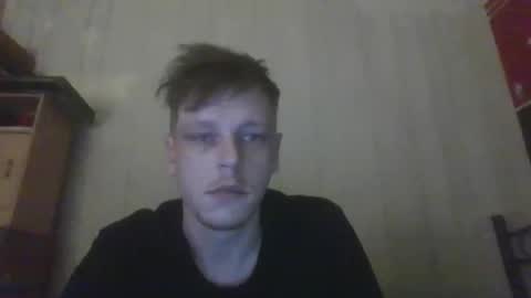 leemanz12 online show from December 15, 2025, 1:04 pm