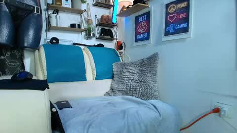leenar_key online show from May 27, 2026, 10:29 pm