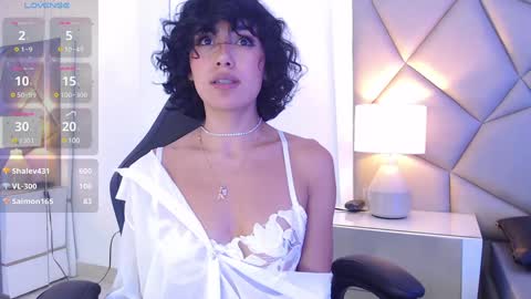 Snapshot of leethompson_ chatting on January 11, 2025, 6:01 pm Leet online show from January 11, 2025, 6:01 pm