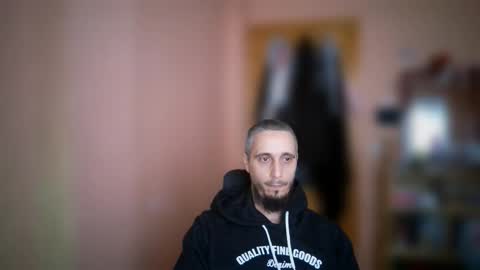 lefrenchiies online show from April 1, 2026, 8:48 am