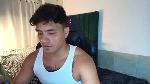  Lei  online show from October 20, 2025, 10:43 pm