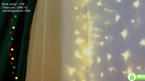 Snapshot of leia_bell chatting on February 1, 2026, 8:18 pm hey Im Leia and I love rock online show from February 1, 2026, 8:18 pm