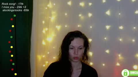 Snapshot of leia_bell chatting on February 15, 2026, 8:16 pm hey Im Leia and I love rock online show from February 15, 2026, 8:16 pm