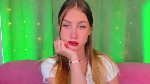 Snapshot of leiawow chatting on April 6, 2026, 8:48 am leiawow online show from April 6, 2026, 8:48 am
