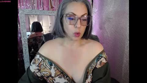 Snapshot of leidy_brenda chatting on January 13, 2025, 6:59 pm Leidy Brenda online show from January 13, 2025, 6:59 pm