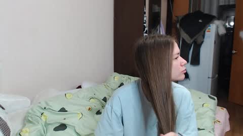 Snapshot of leila_bambi chatting on December 30, 2024, 10:01 pm leila_bambi online show from December 30, 2024, 10:01 pm