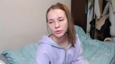 Snapshot of leila_bambi chatting on February 19, 2025, 10:42 pm leila_bambi online show from February 19, 2025, 10:42 pm