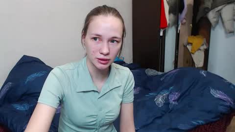 Snapshot of leila_bambi chatting on March 12, 2025, 1:47 am leila_bambi online show from March 12, 2025, 1:47 am