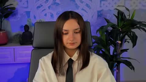 LeilaMurphy online show from February 20, 2025, 3:19 pm