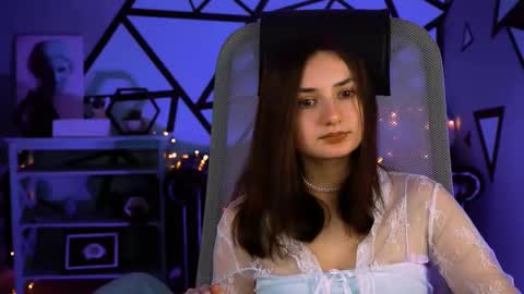 LeilaMurphy online show from February 22, 2025, 12:08 pm