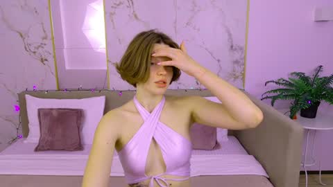 Snapshot of leilalawson chatting on December 16, 2024, 7:04 am LeilaLawson online show from December 16, 2024, 7:04 am