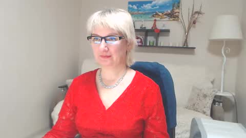 Snapshot of leilamays chatting on February 4, 2025, 6:57 am Leila Kinky online show from February 4, 2025, 6:57 am