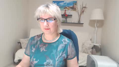 Snapshot of leilamays chatting on February 9, 2025, 6:11 am Leila Kinky online show from February 9, 2025, 6:11 am