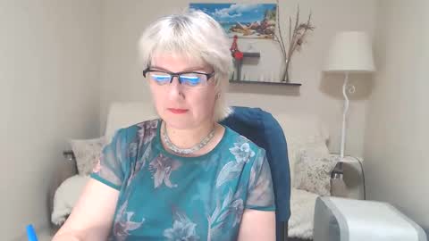 Snapshot of leilamays chatting on February 9, 2025, 12:30 pm Leila Kinky online show from February 9, 2025, 12:30 pm