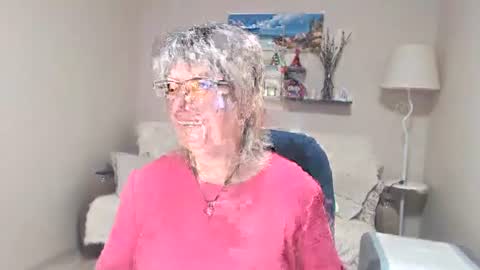 Leila Kinky online show from July 7, 2026, 6:47 am