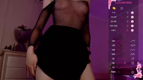 Snapshot of leilavanillla chatting on November 13, 2025, 12:53 am Leila online show from November 13, 2025, 12:53 am