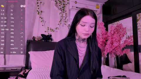 Snapshot of lein_bone chatting on October 22, 2025, 1:06 am Lein online show from October 22, 2025, 1:06 am