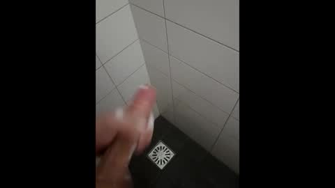 lekkerhard95 online show from November 26, 2025, 7:37 pm