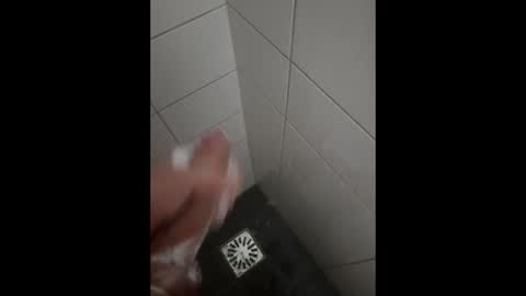 lekkerhard95 online show from December 2, 2025, 6:58 pm