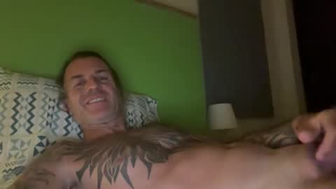 Snapshot of lelehot1 chatting on February 17, 2026, 4:09 am lelehot1 online show from February 17, 2026, 4:09 am