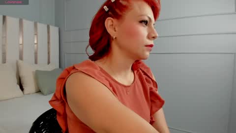 Snapshot of leloo_swift chatting on May 24, 2026, 7:52 pm Leloo online show from May 24, 2026, 7:52 pm