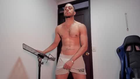 hi im lelo... nice to meet you I appreciate your thumbs up It is very important and you would help me a lot online show from October 2, 2025, 11:17 am