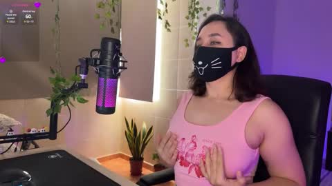 Lemi online show from November 17, 2025, 2:23 pm