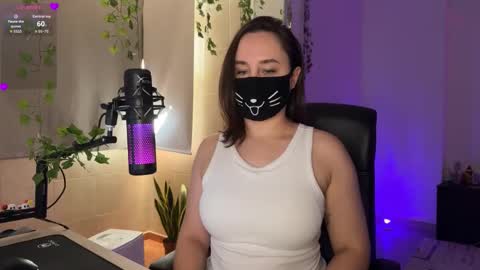 Lemi online show from November 21, 2025, 2:49 pm