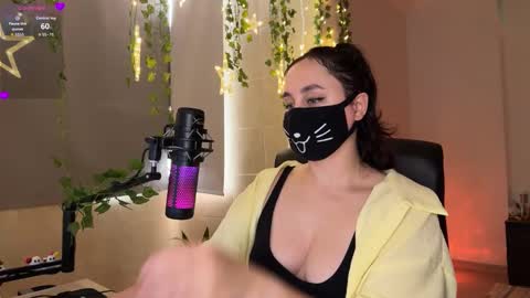 Lemi online show from December 3, 2025, 2:37 pm