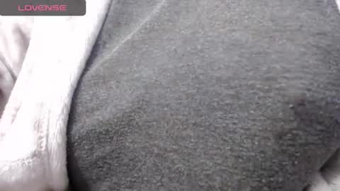 lenagolden online show from December 20, 2025, 11:50 am