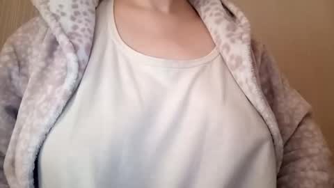 Snapshot of lenagolden chatting on February 5, 2026, 10:09 am lenagolden online show from February 5, 2026, 10:09 am