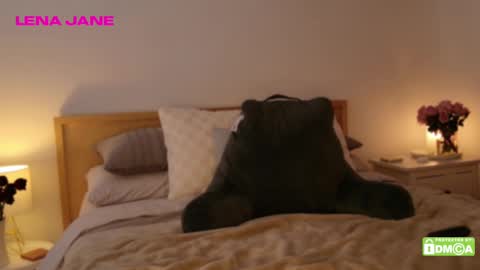 Snapshot of lenajane_xx chatting on February 22, 2025, 11:35 pm lenajane_xx online show from February 22, 2025, 11:35 pm