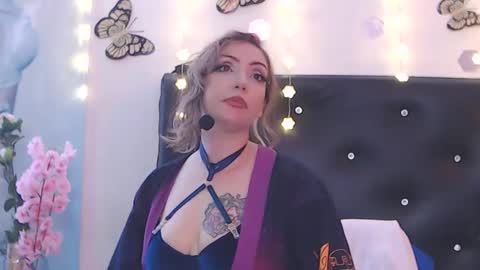 Snapshot of lenaleenyan chatting on February 6, 2025, 6:08 am lenaleenyan online show from February 6, 2025, 6:08 am