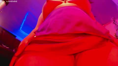 Lenna Kang online show from January 15, 2026, 3:49 pm