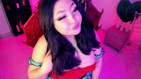 Lenna Kang online show from February 3, 2026, 2:53 am