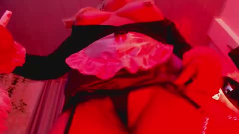 Lenna Kang online show from March 28, 2026, 6:29 pm