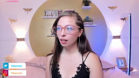 Lenna  online show from June 28, 2026, 3:29 pm