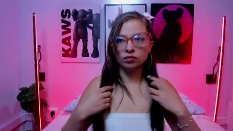 Lenna  online show from July 3, 2026, 11:49 am