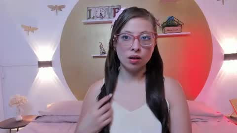 Lenna  online show from July 12, 2026, 2:30 pm